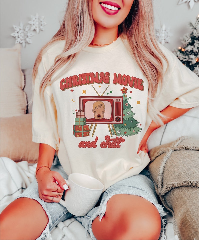 Retro Christmas Movie T-shirt