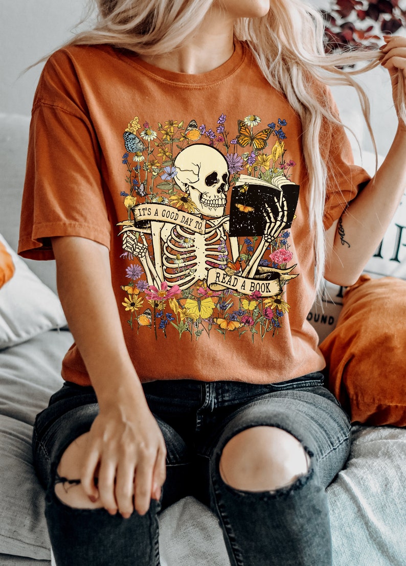 Skull Wildflower Print Halloween T-shirt