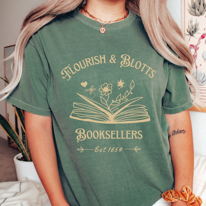Flourish Blotts Magic Wizard T-shirt