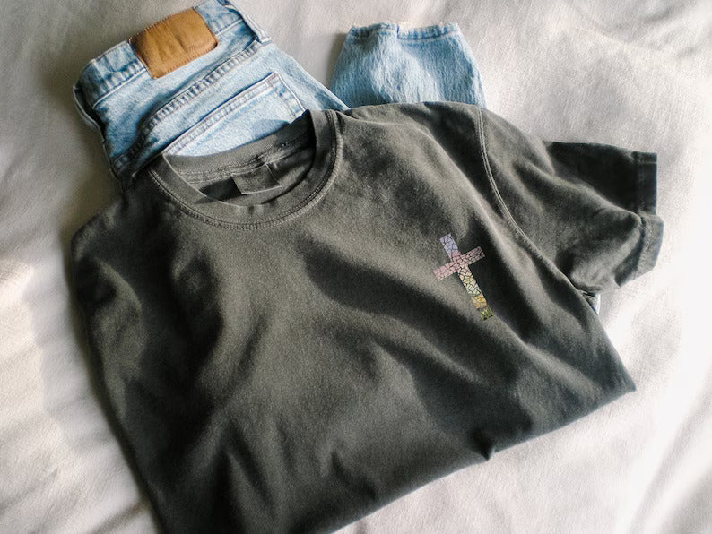 God Turns Broken Pieces Into Masterpieces T-shirt